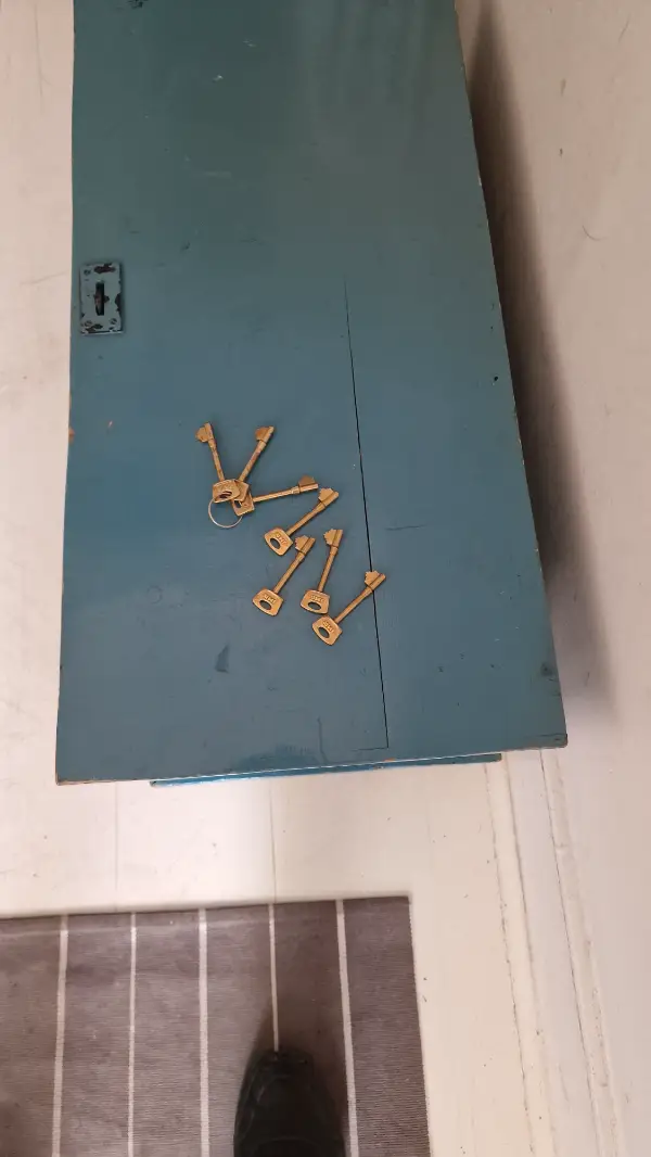 Extra door keys cut following a new lock replacement by Bluesaki Locksmiths in Dulwich, London