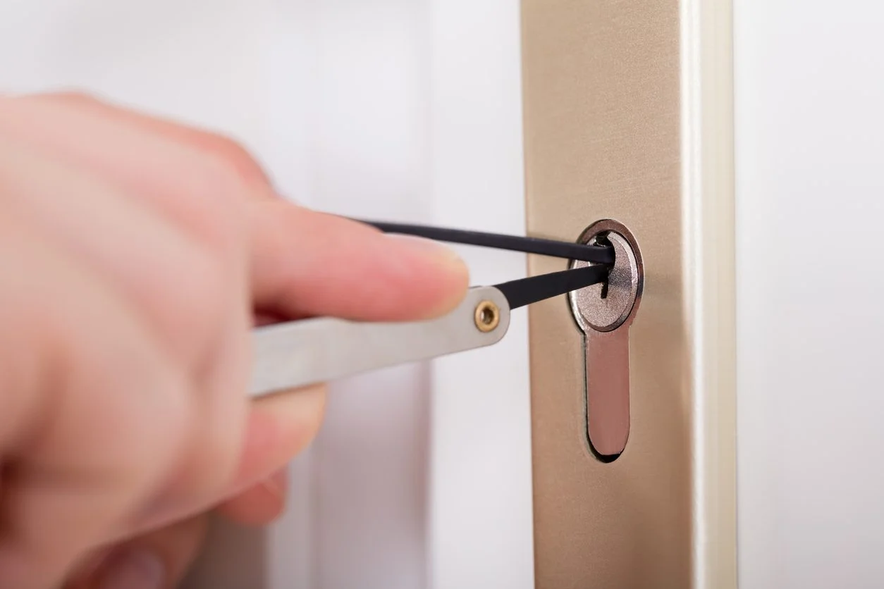 Broken Key Extraction